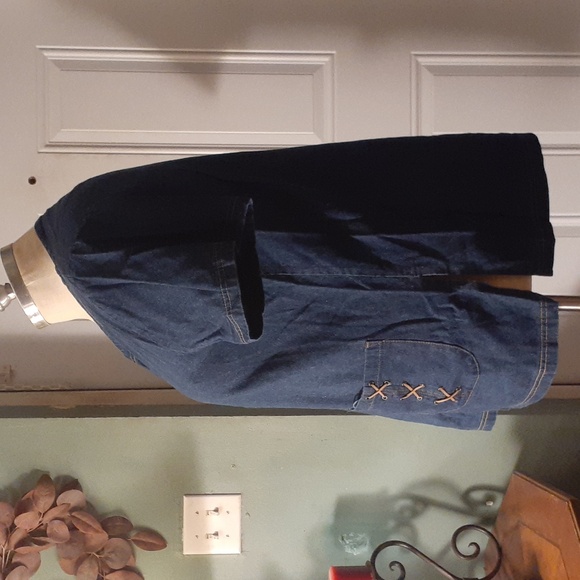 La Fete women's denim short sleeve top - Picture 2 of 7